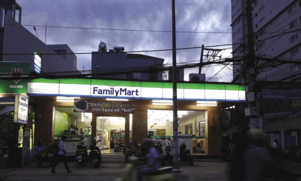 FamilyMart bán hàng hết hạn sử dụng
